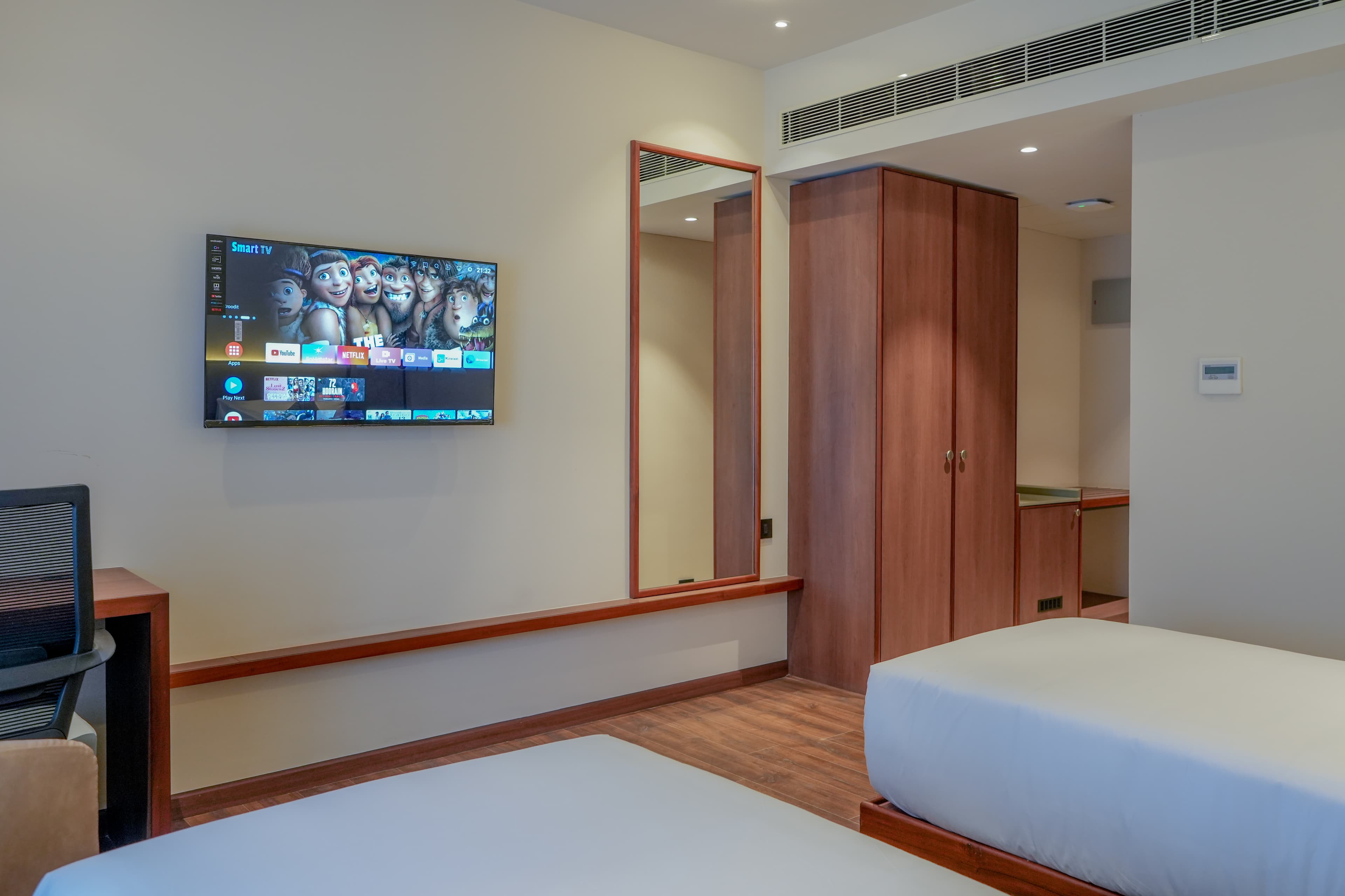 Twin Comfort, Elevated